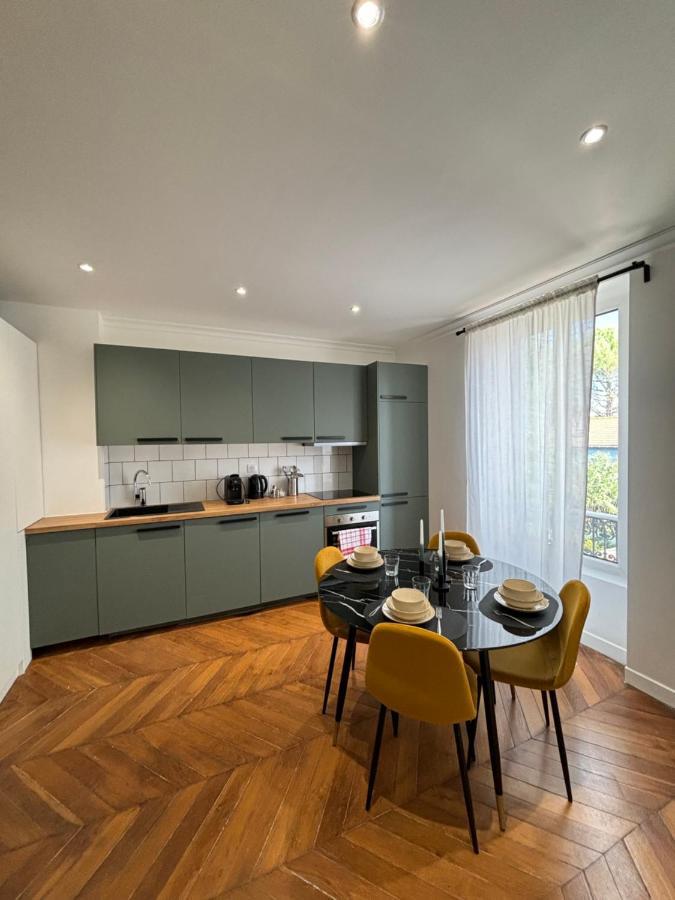 Le Reveur - Parking Gratuit, Wifi, Rer C Apartment *