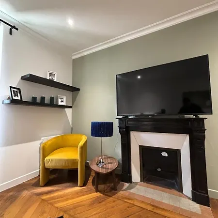 Le Reveur - Parking Gratuit, Wifi, Rer C Choisy-Le-Roi Apartment Exterior photo